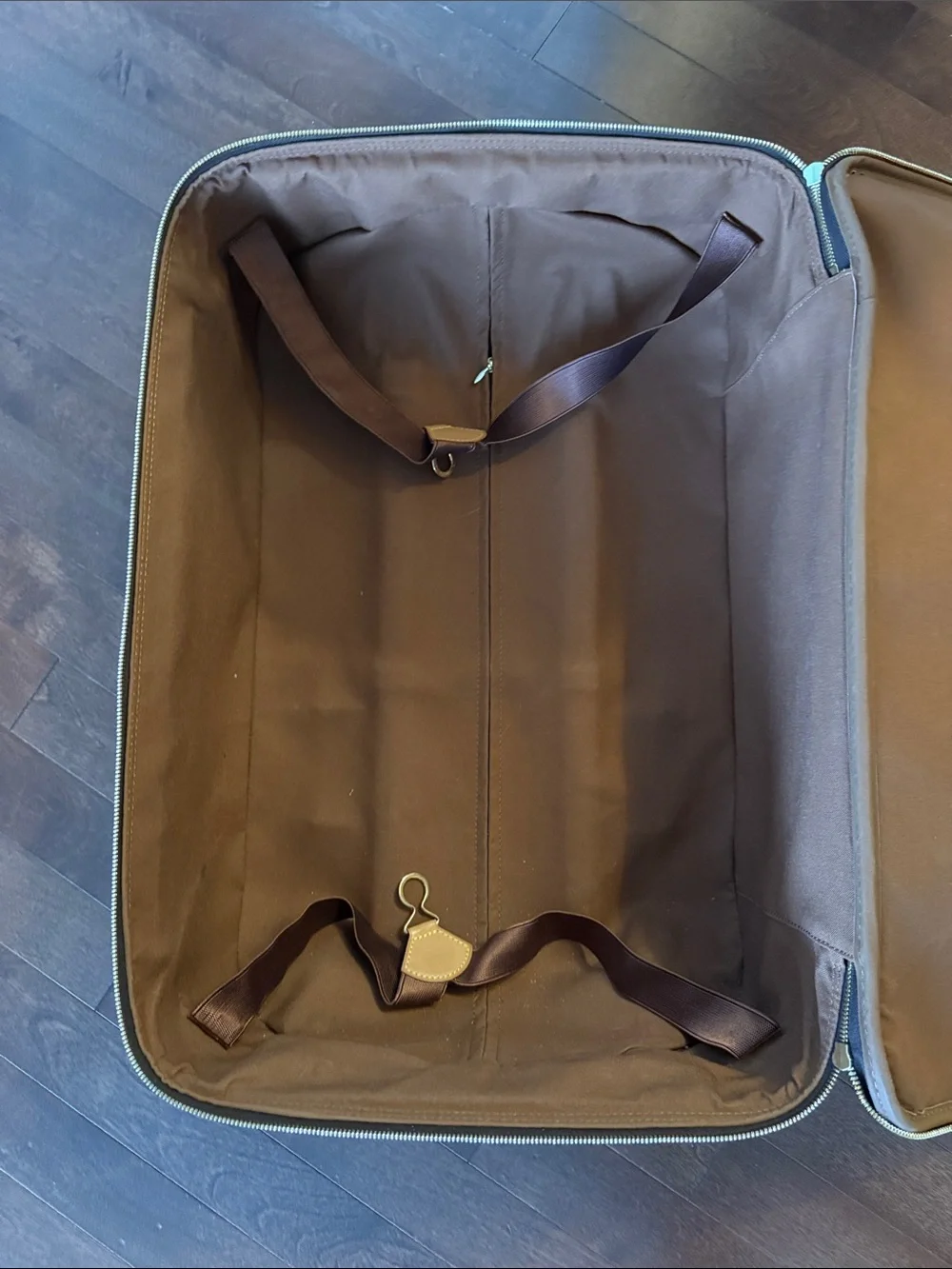 Louis Vuitton Monogram Canvas Rolling Suitcase in Brown and Tan - Picture 7 of 7